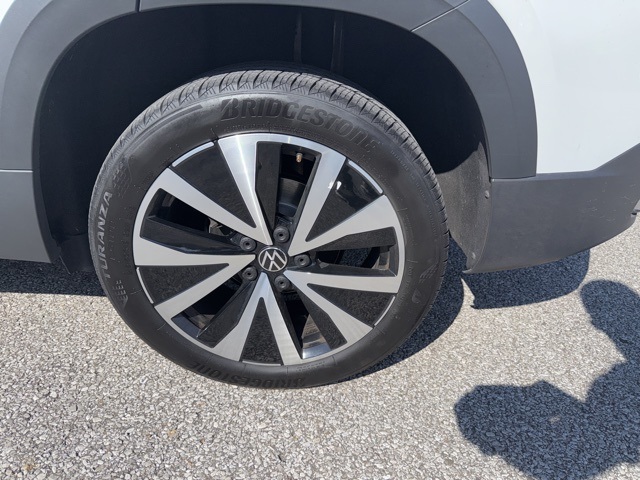 2022 Volkswagen Taos SE photo 9
