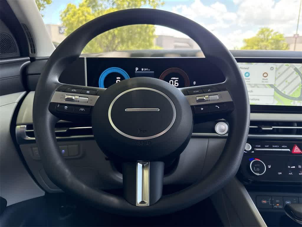 2025 Hyundai Tucson SEL photo 12