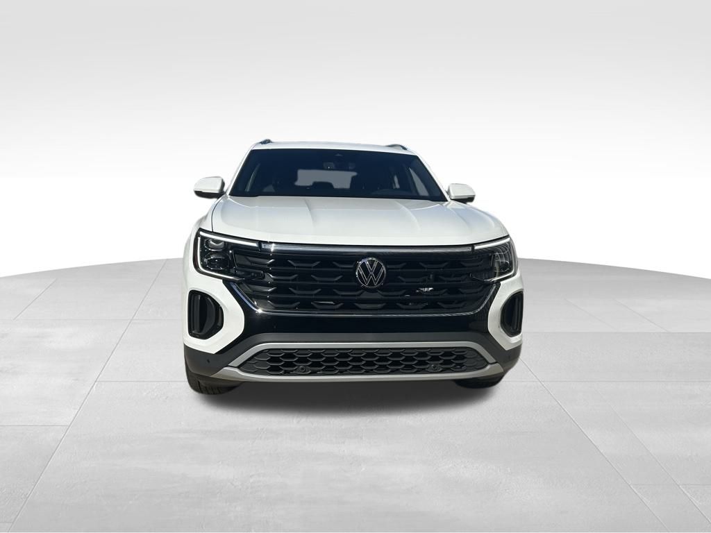 2026 Volkswagen Atlas Cross Sport SE Technology photo 2