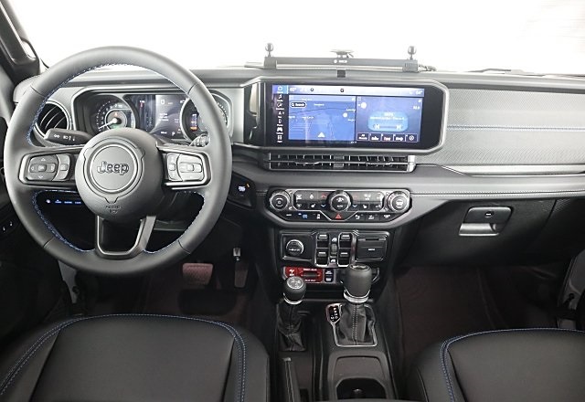 2024 Jeep Wrangler Rubicon 4xe photo 17