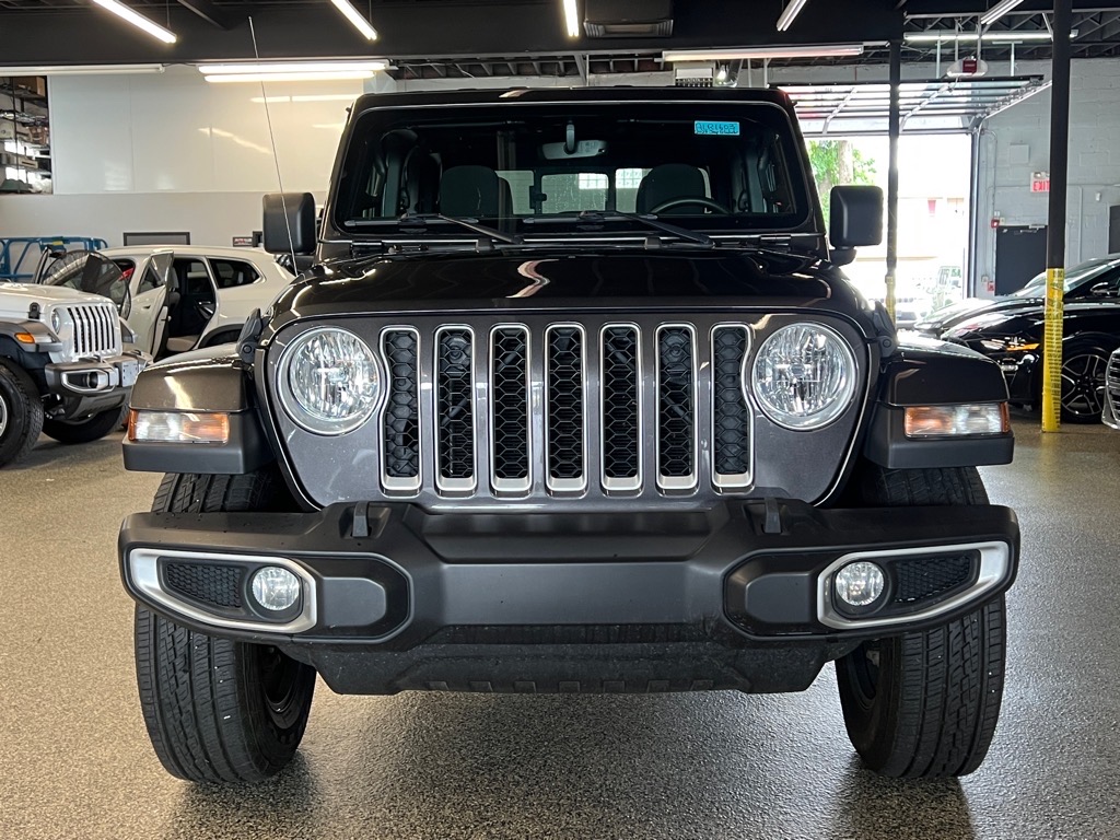 2023 Jeep Gladiator Overland photo 2