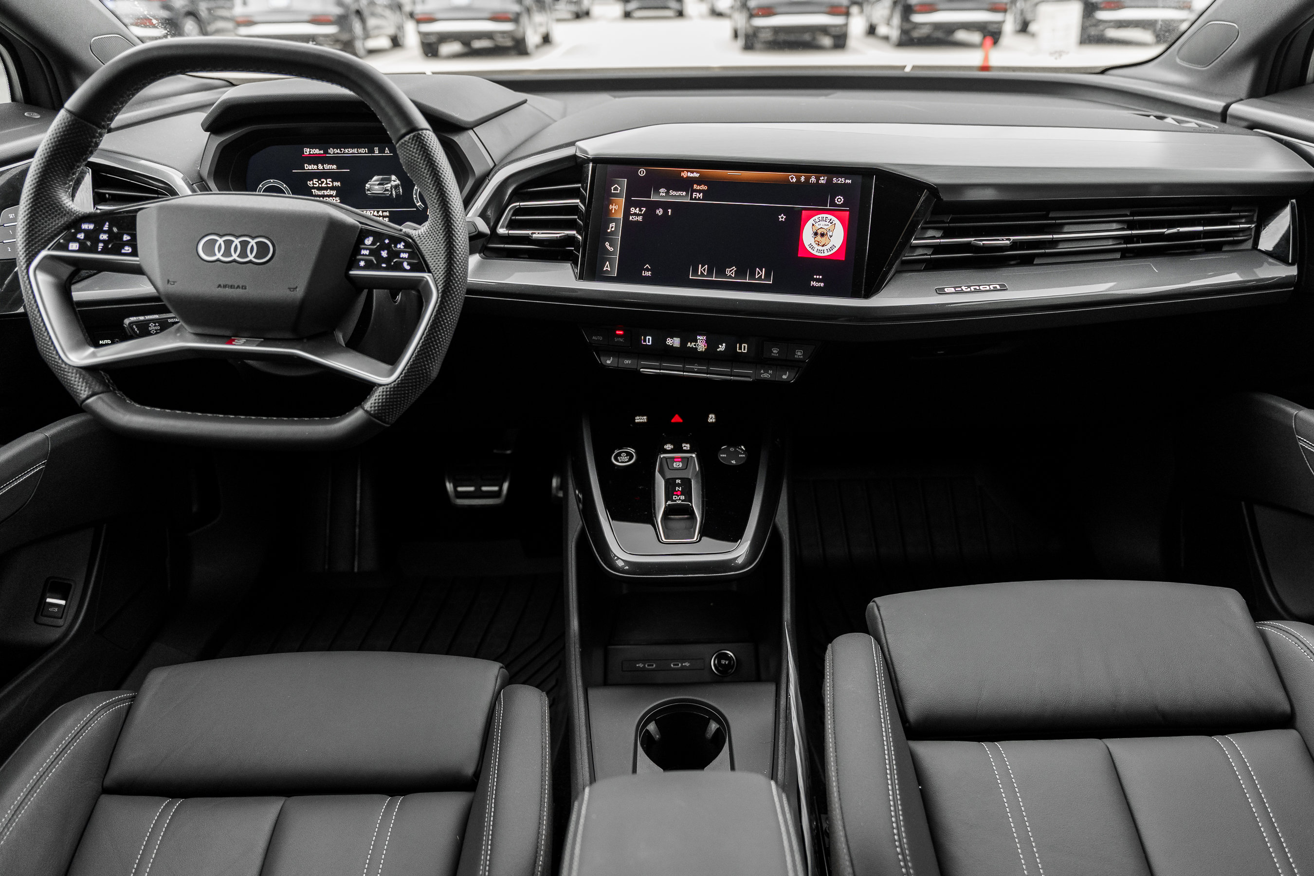 2024 Audi Q4 E-tron Sportback Premium Plus photo 3
