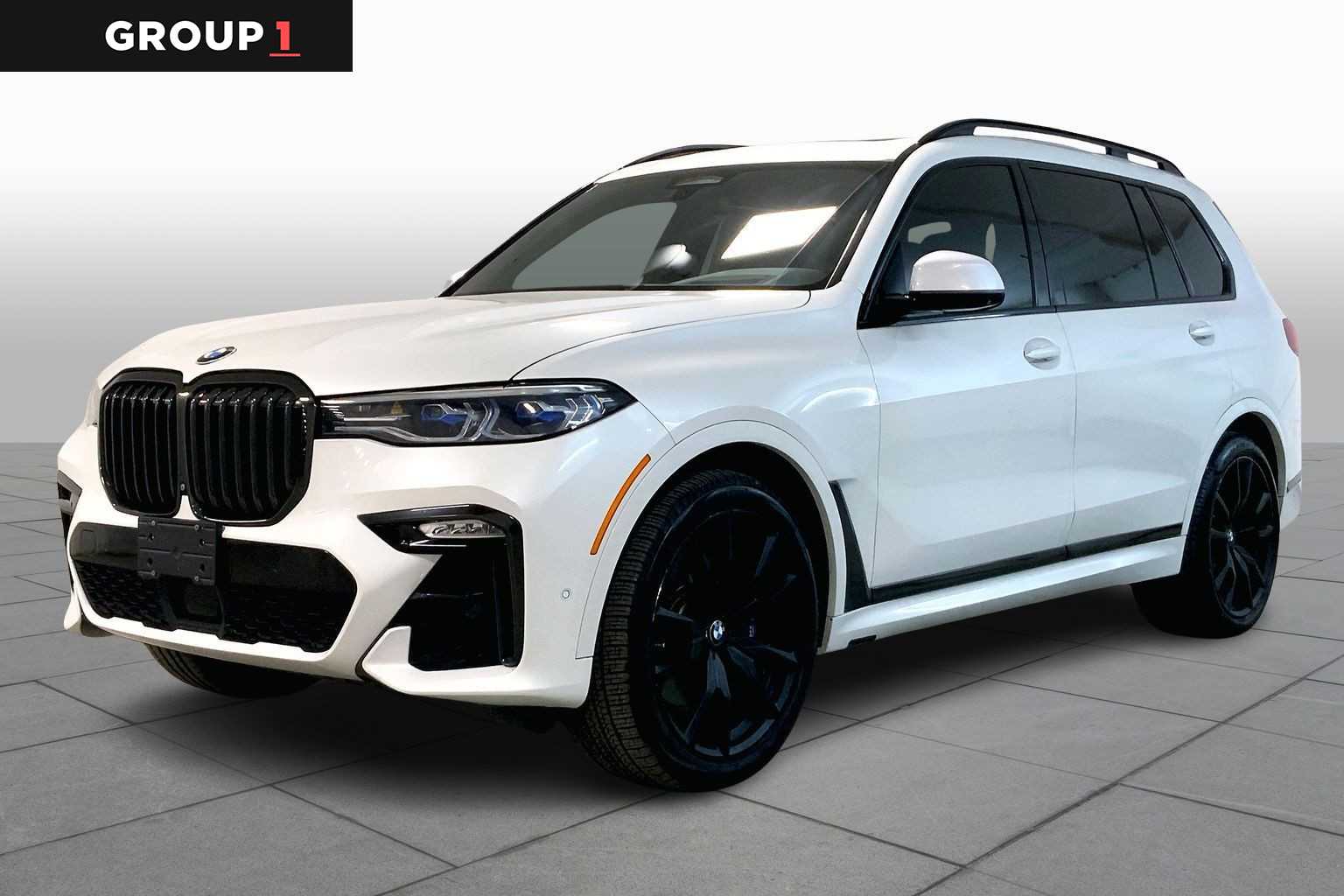 2020 BMW X7 M50i's photo