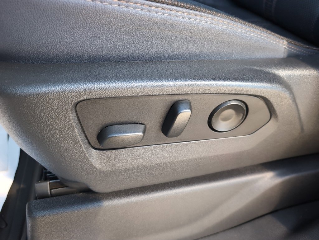 2024 Chevrolet Silverado High Country photo 17