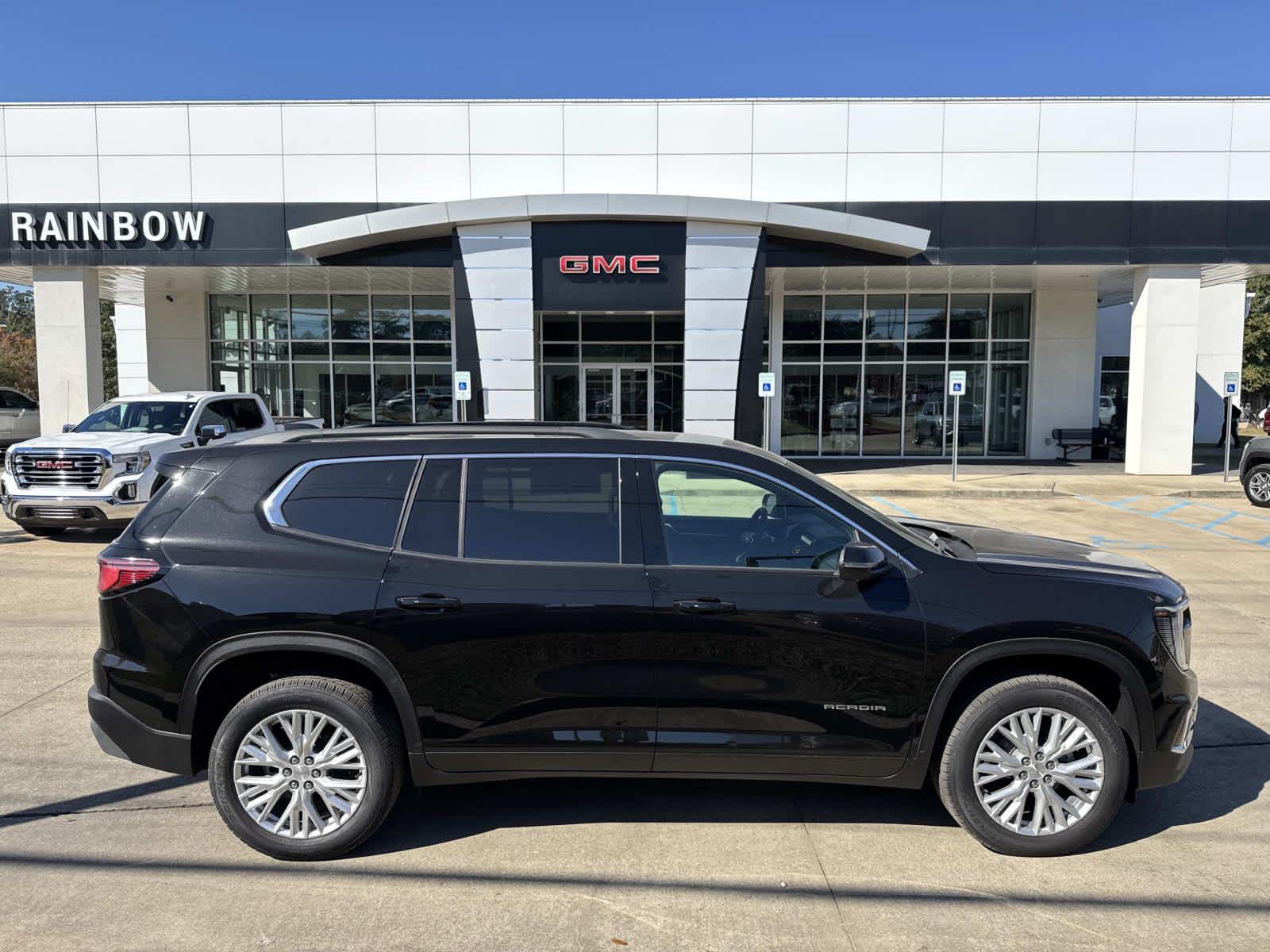 2026 GMC Acadia Elevation's photo