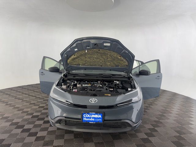 2024 Toyota Prius Limited photo 9
