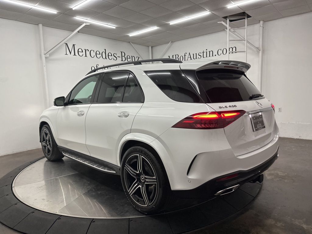 2026 Mercedes Benz GLE 450 4MATIC photo 3