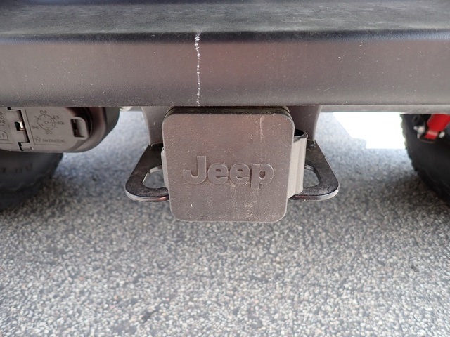 2025 Jeep Wrangler Willys photo 4