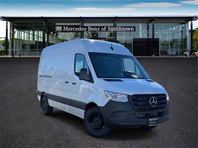 2026 Mercedes-Benz Sprinter Cargo Van Base's photo