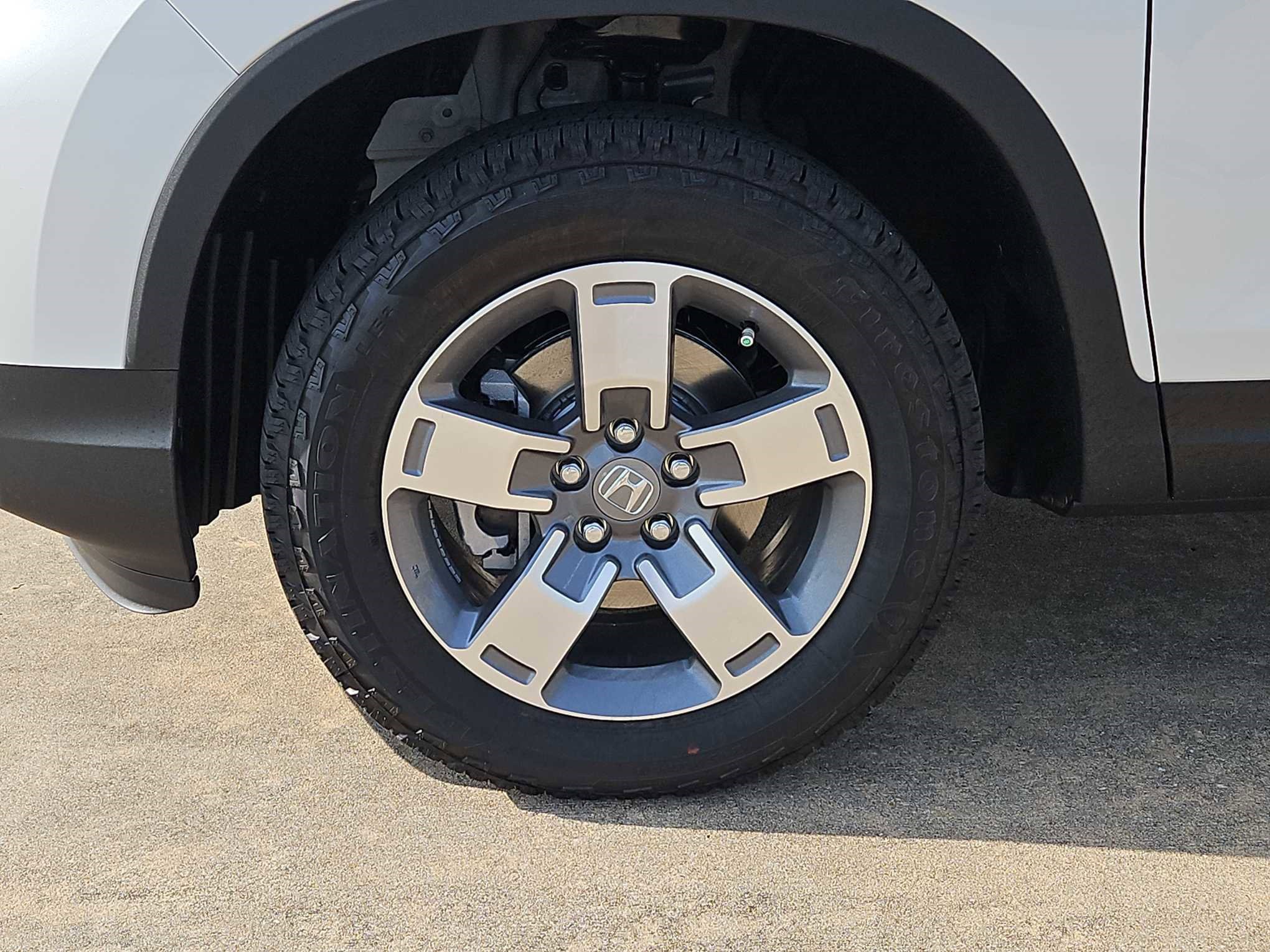 2025 Honda Ridgeline RTL photo 8