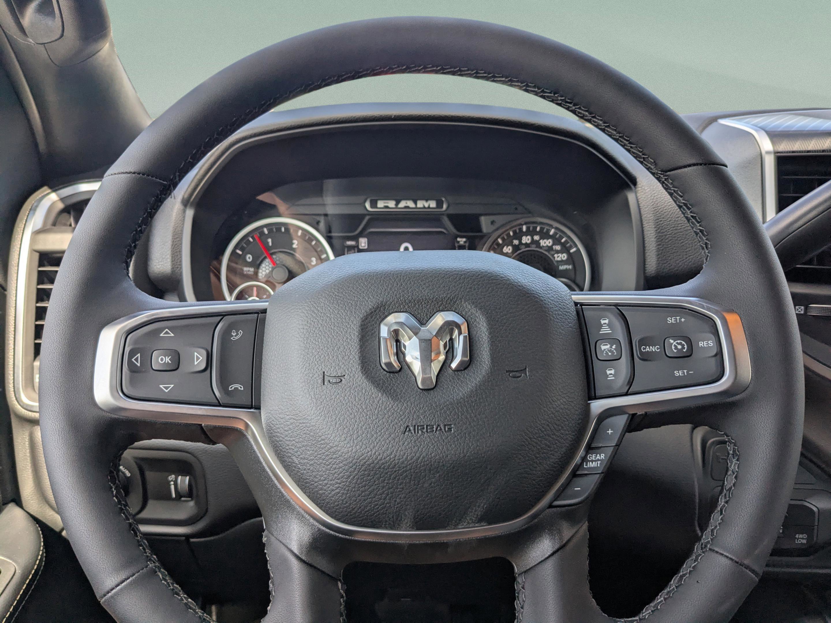 2025 Ram 2500 Big Horn photo 31