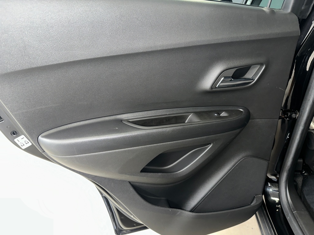 2022 Chevrolet Trax LT photo 15