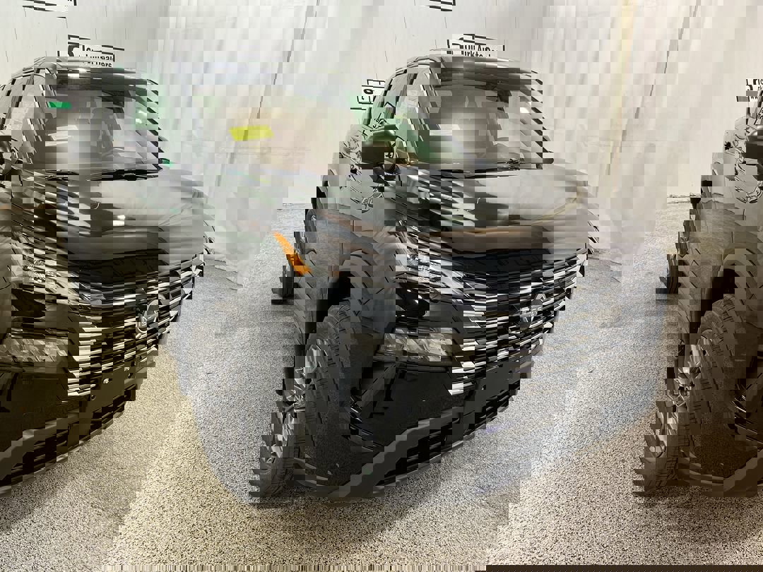 2026 Nissan Rogue S photo 3