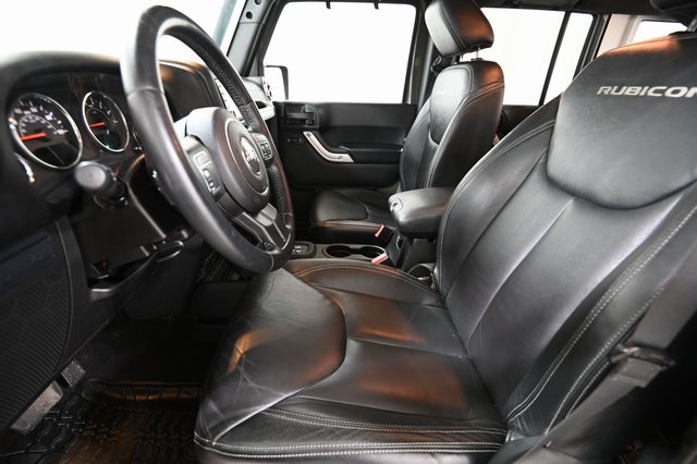 2015 Jeep Wrangler Unlimited Rubicon photo 5