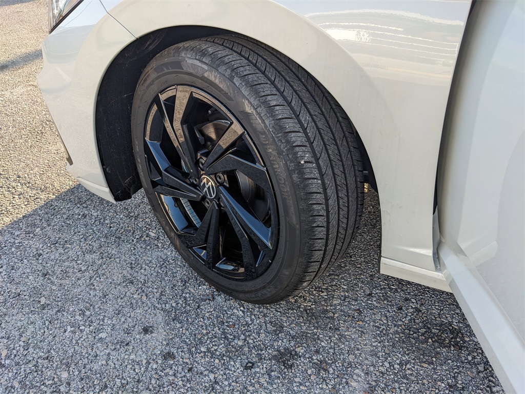 2025 Volkswagen Jetta 1.5T SE photo 30