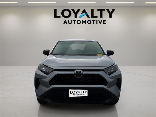 2022 Toyota RAV4 LE photo 7