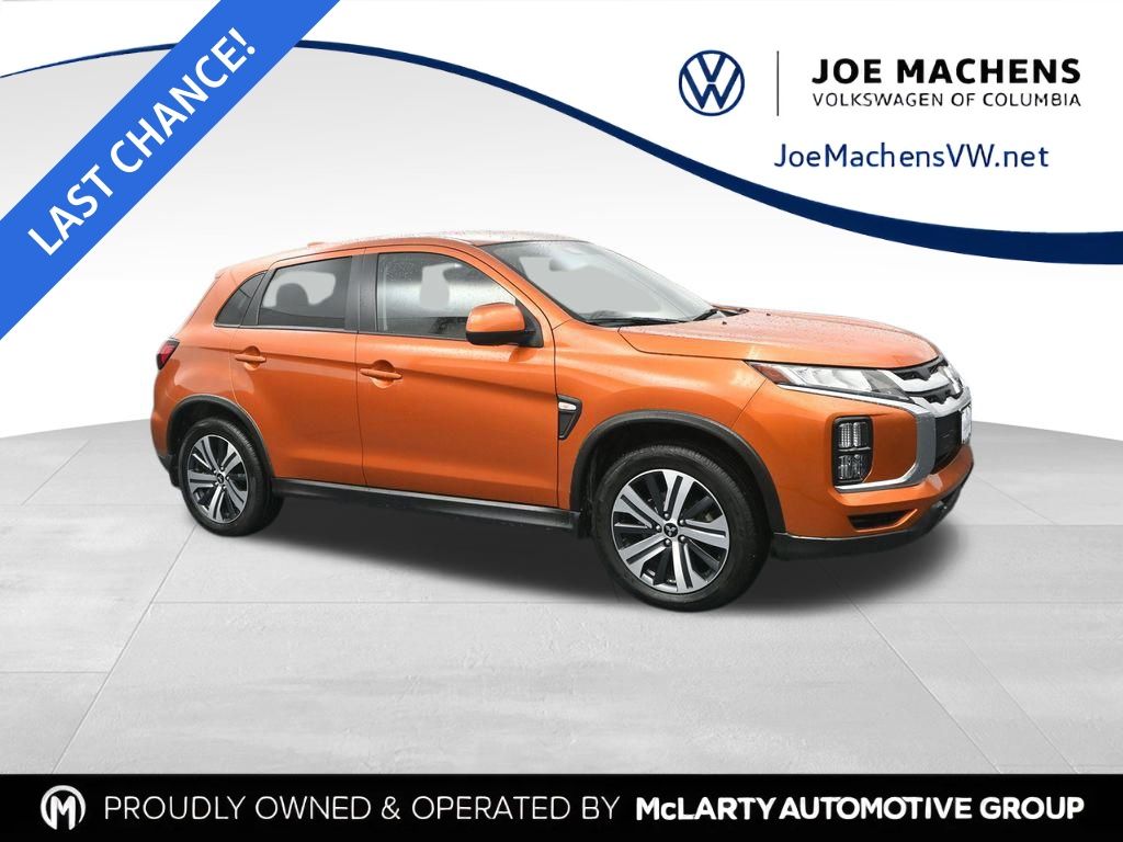 2023 Mitsubishi Outlander Sport ES's photo