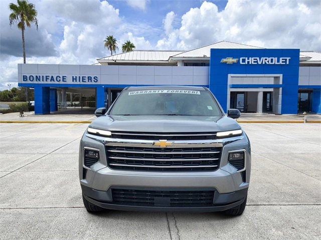 2026 Chevrolet Traverse photo 2