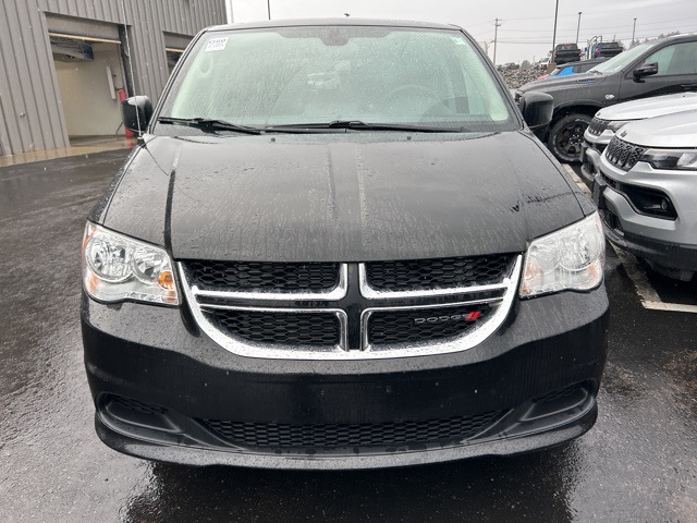 2018 Dodge Grand Caravan SE photo 2