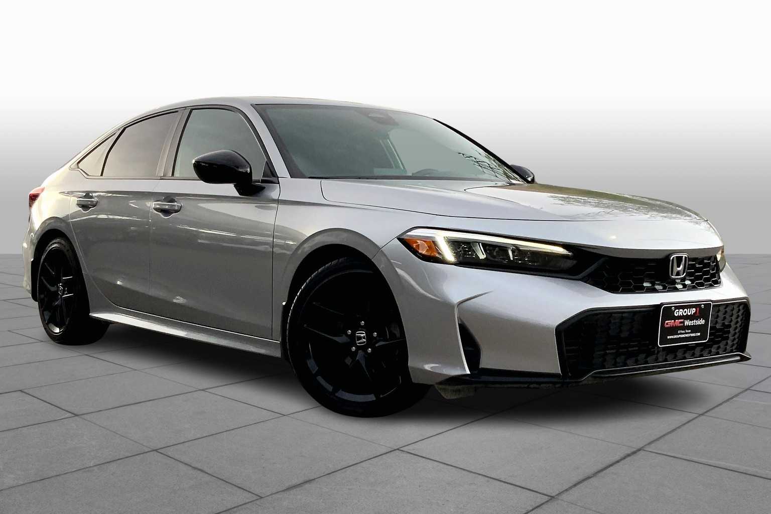 2025 Honda Civic Sport photo 2