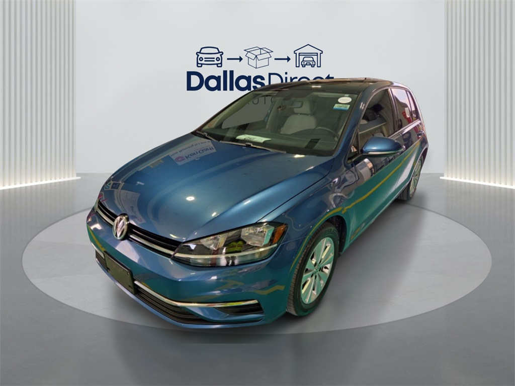 2021 Volkswagen Golf TSI photo 2