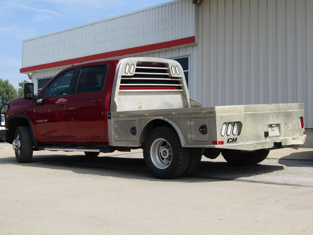 2022 Chevrolet Silverado 3500HD LT photo 9