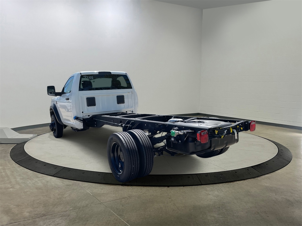 2024 Ram 5500 Tradesman photo 4