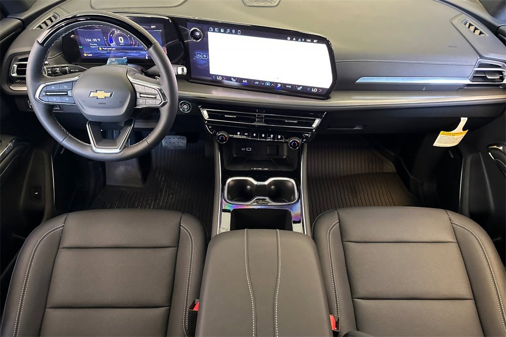 2026 Chevrolet Traverse photo 12