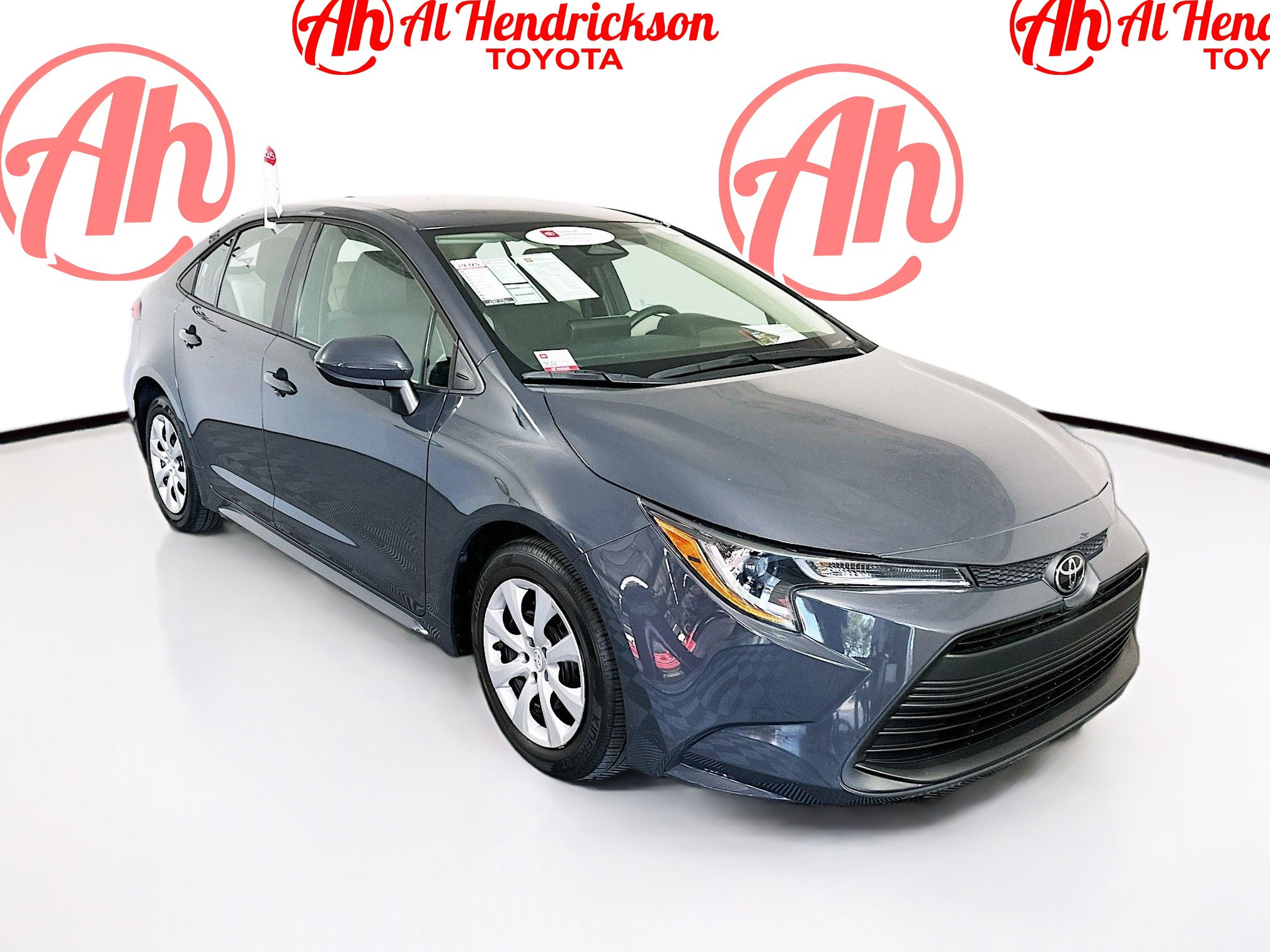 2023 Toyota Corolla LE's photo