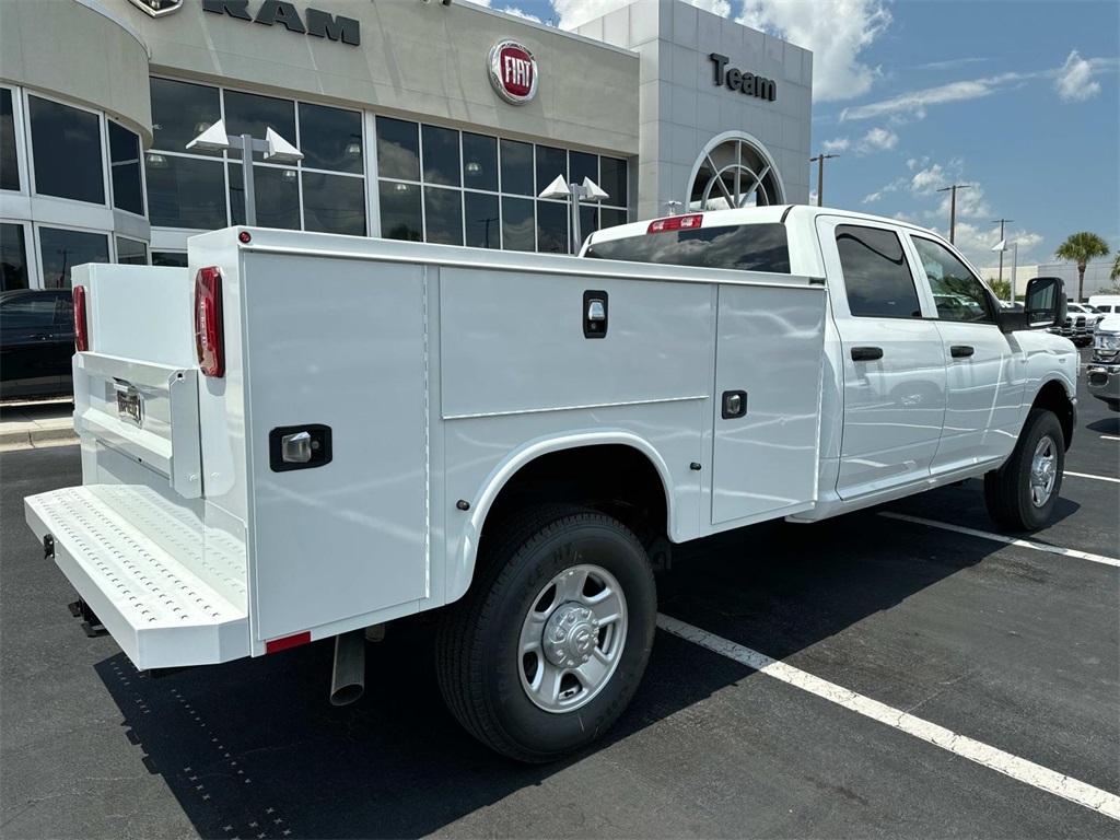 2024 Ram 2500 Tradesman photo 3