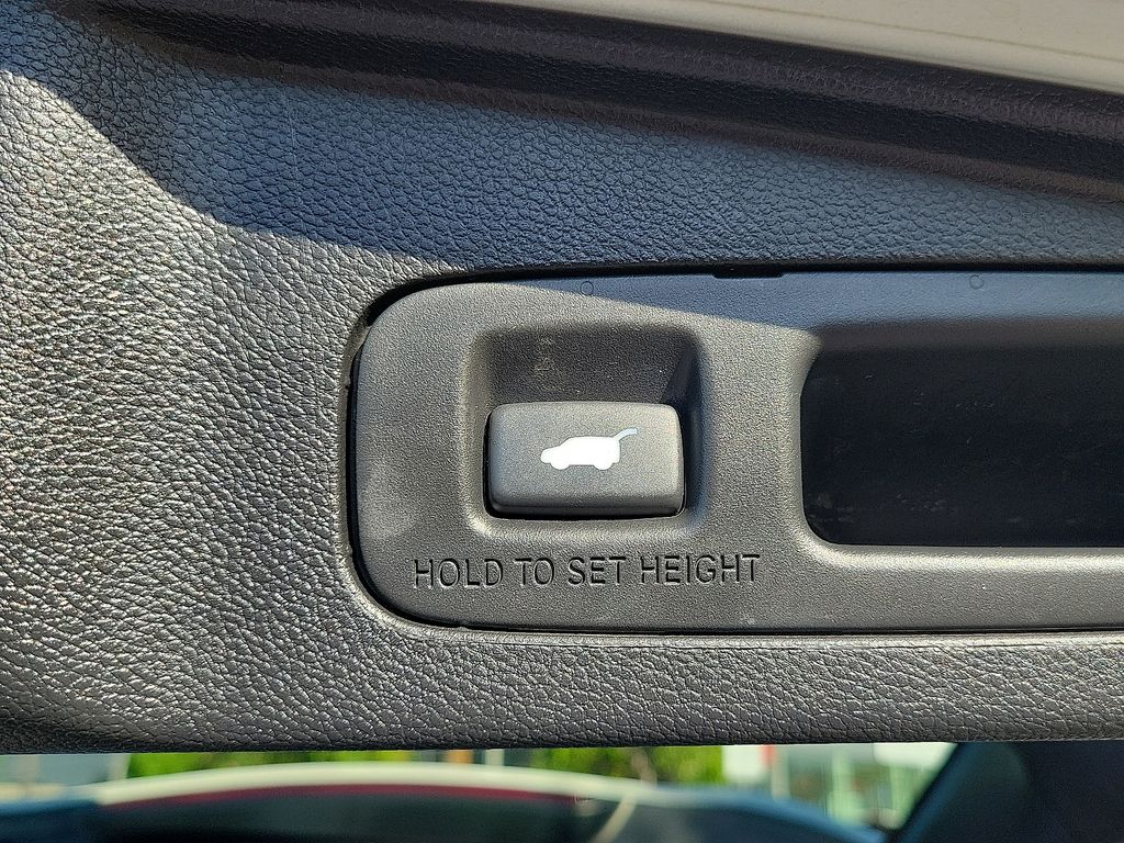 2021 Honda CR-V Touring photo 20