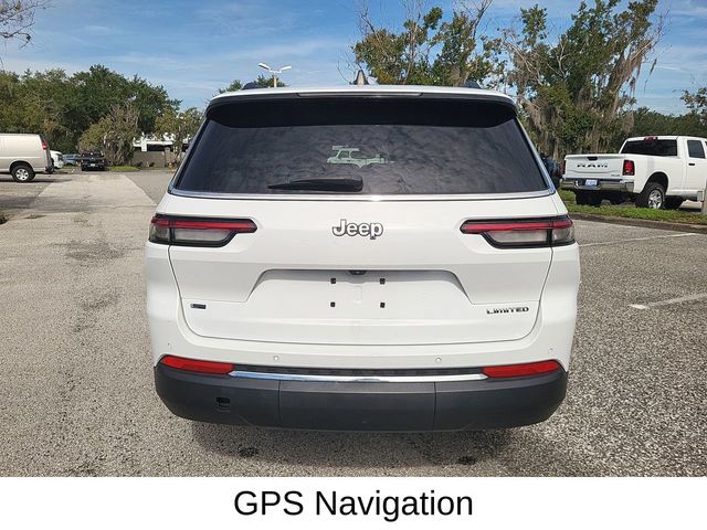 2022 Jeep Grand Cherokee Limited photo 2