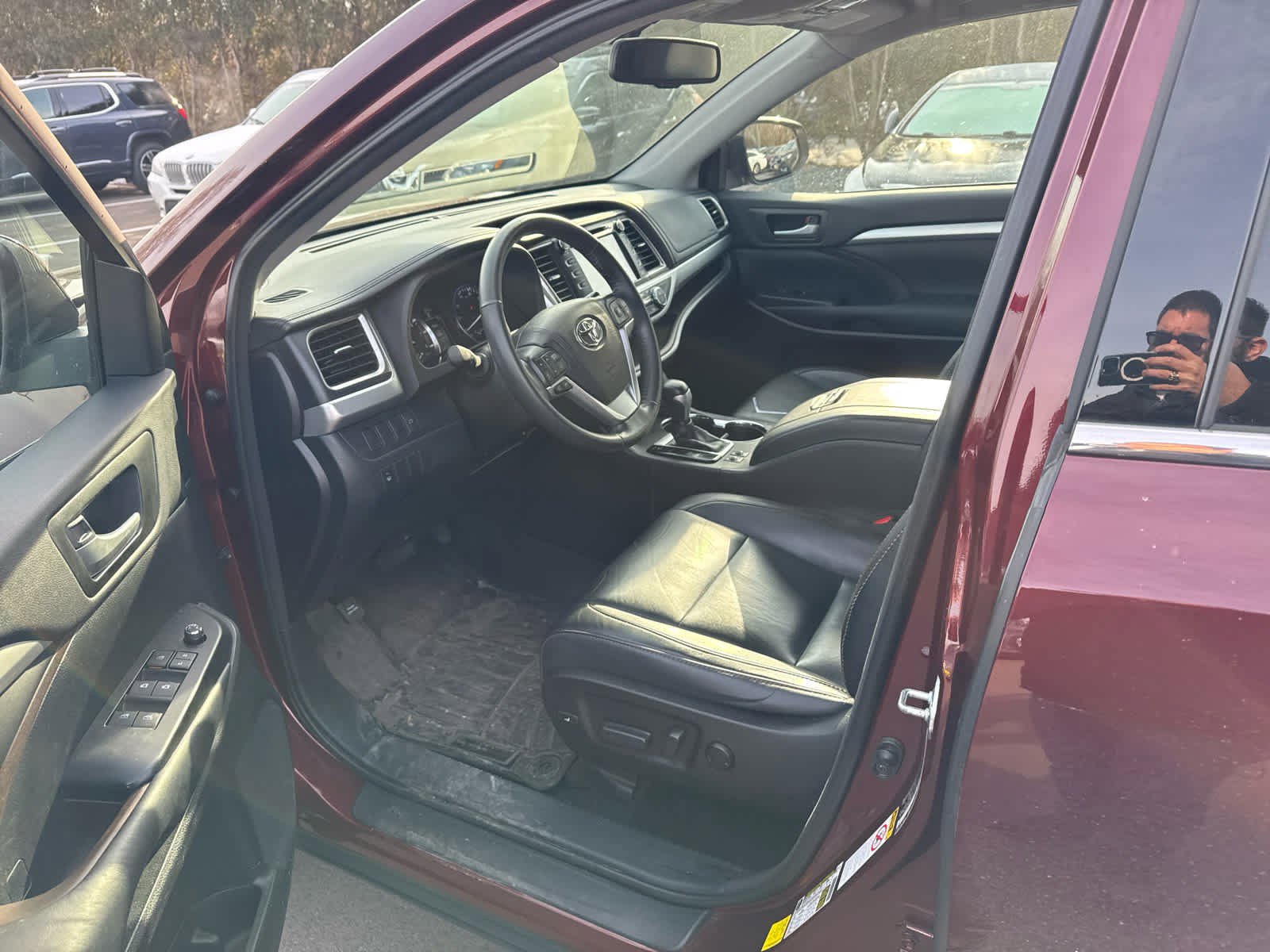 2016 Toyota Highlander XLE photo 3