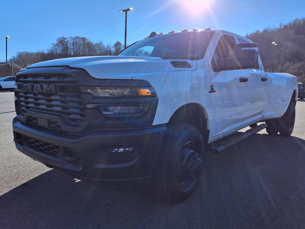 2026 Ram 3500 Tradesman photo 3