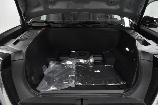 2025 Gmc Sierra EV Denali photo 9