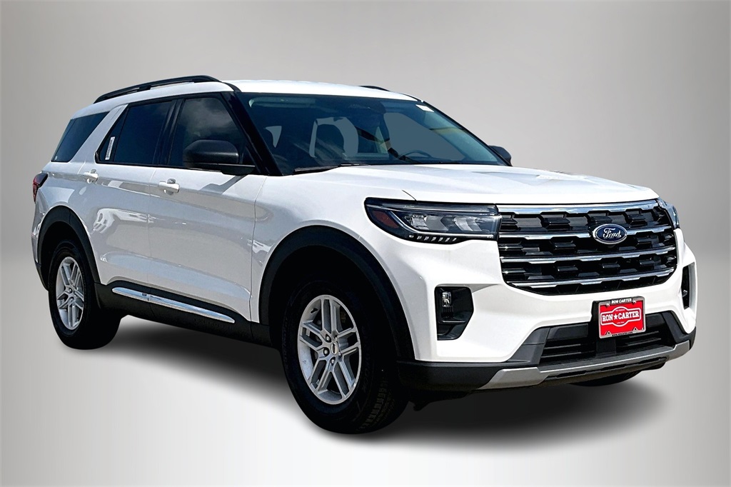 2025 Ford Explorer Active's photo