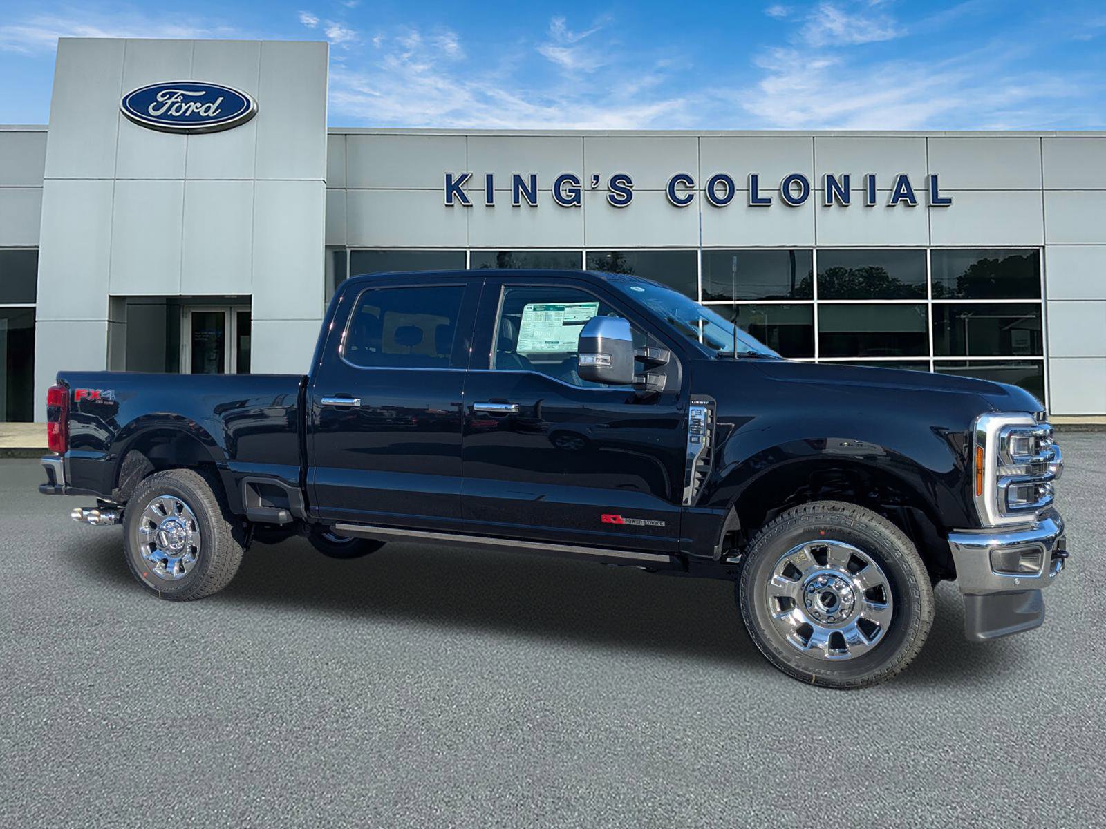 2025 Ford F-350 Super Duty Lariat's photo