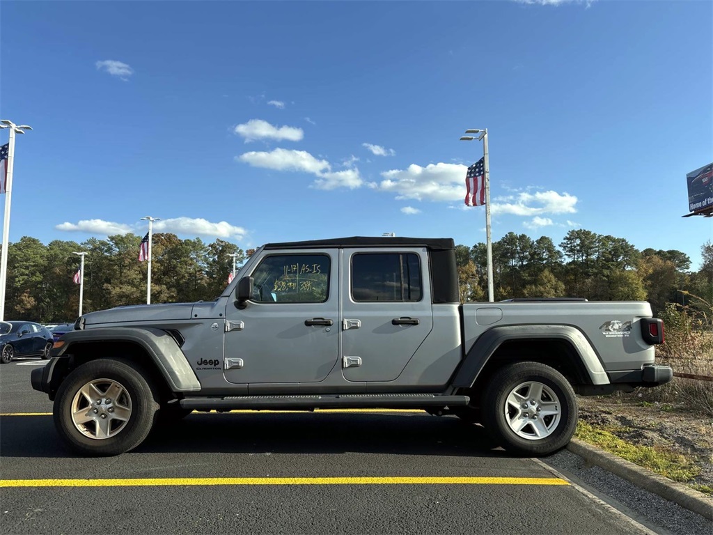 2020 Jeep Gladiator Sport photo 4