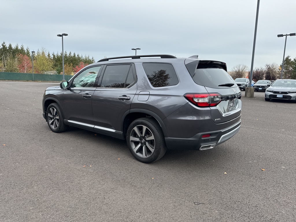 2023 Honda Pilot Elite photo 3