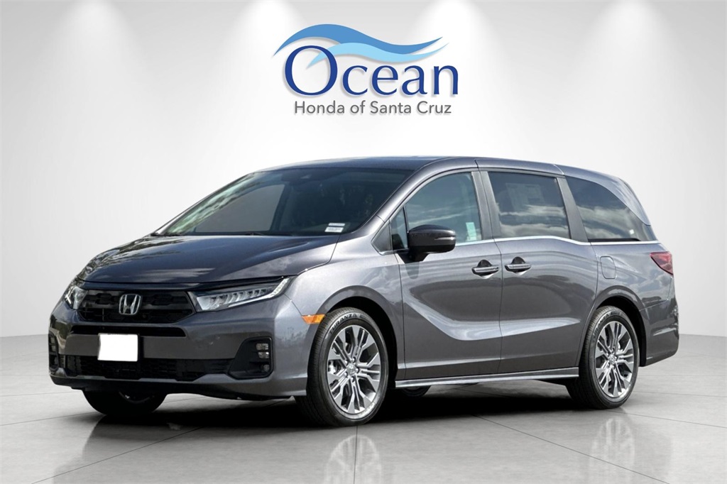 2026 Honda Odyssey Touring photo 3
