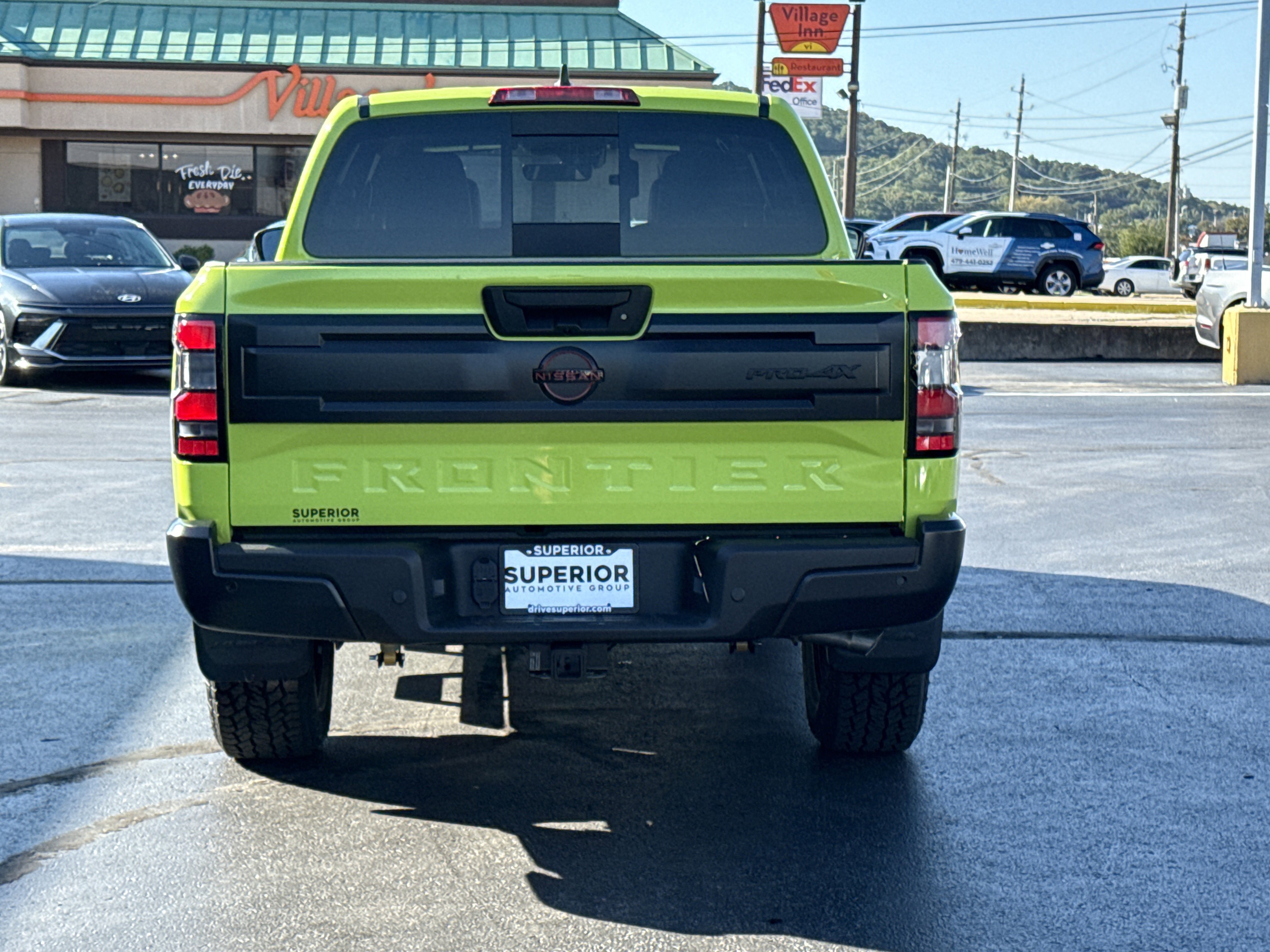 2026 Nissan Frontier Crew Cab PRO-4X photo 2