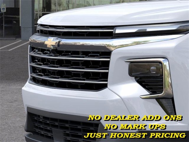 2025 Chevrolet Traverse photo 13