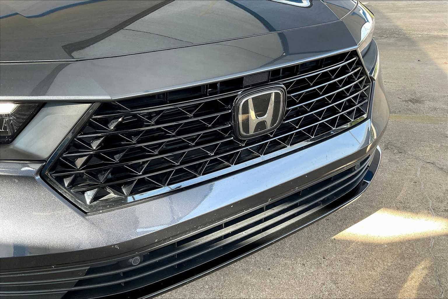 2023 Honda Accord Hybrid Touring photo 27