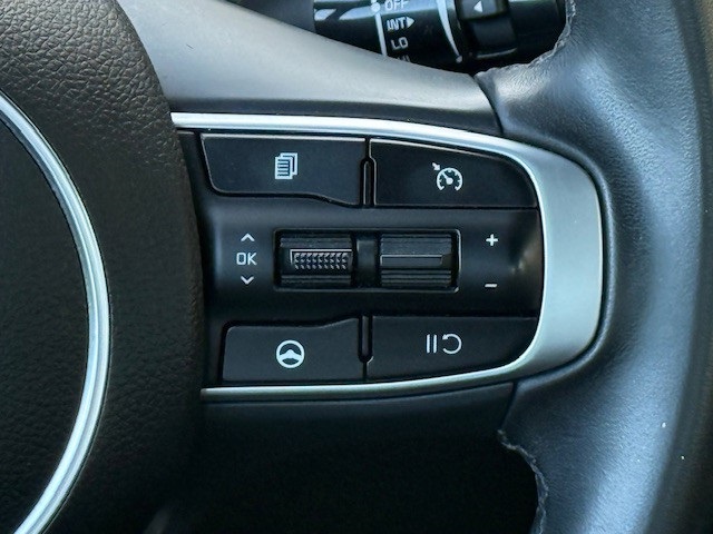 2023 Kia K5 GT-Line photo 28