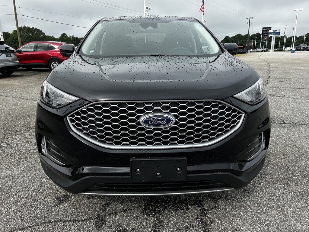 2024 Ford Edge SEL photo 2