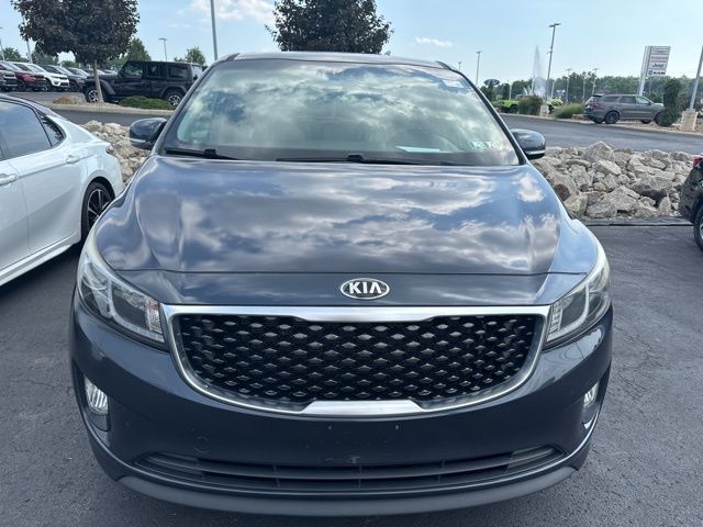 Used 2015 Kia Sedona EX with VIN KNDMC5C12F6020055 for sale in Youngstown, OH