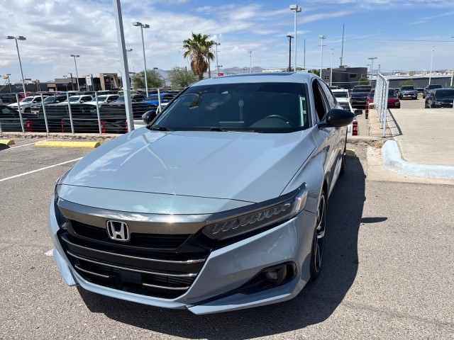 Used 2022  Honda Sport image 2