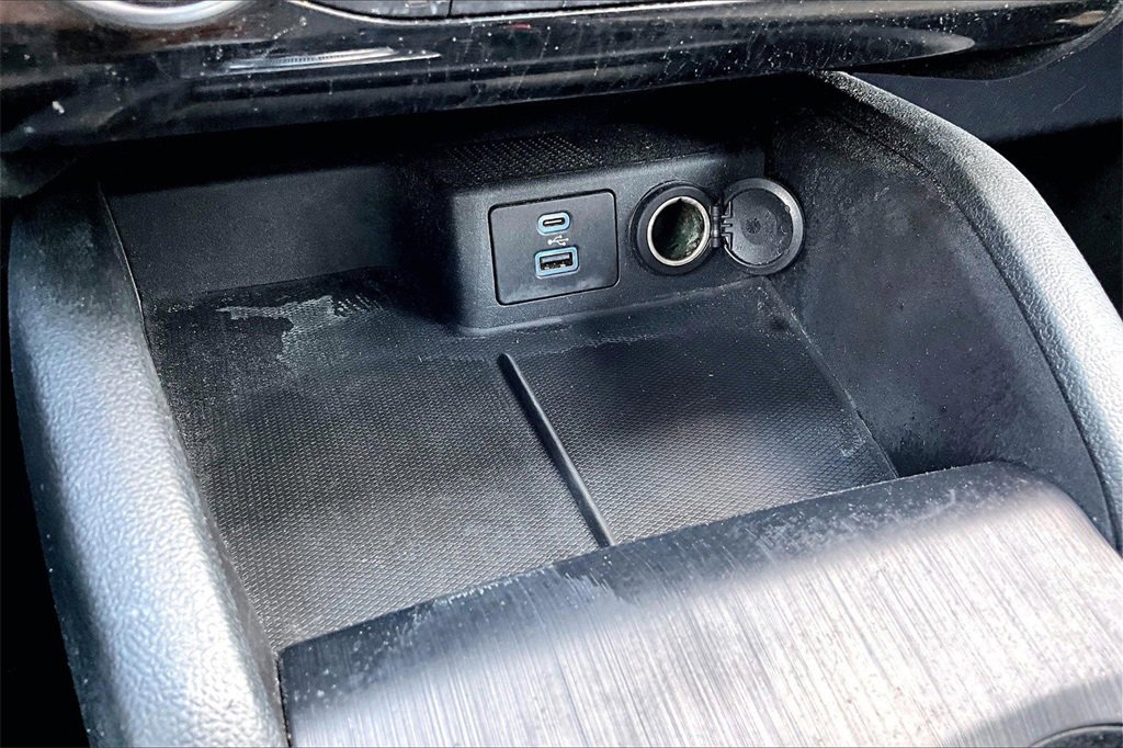 2022 Ford Escape SE photo 32