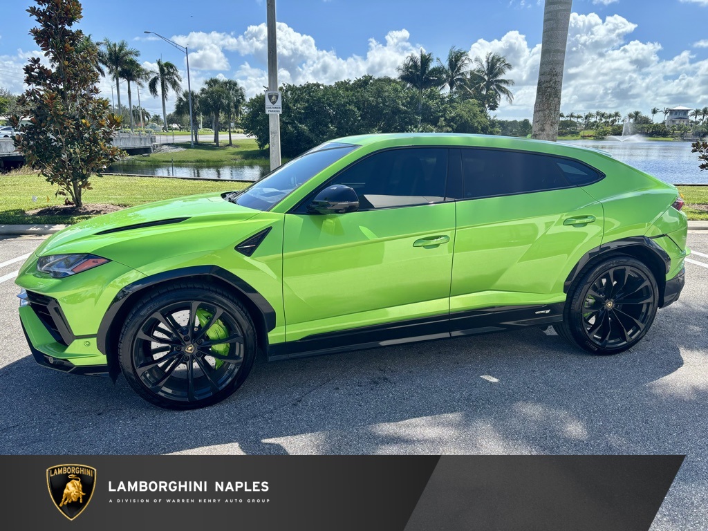 2024 Lamborghini Urus S's photo
