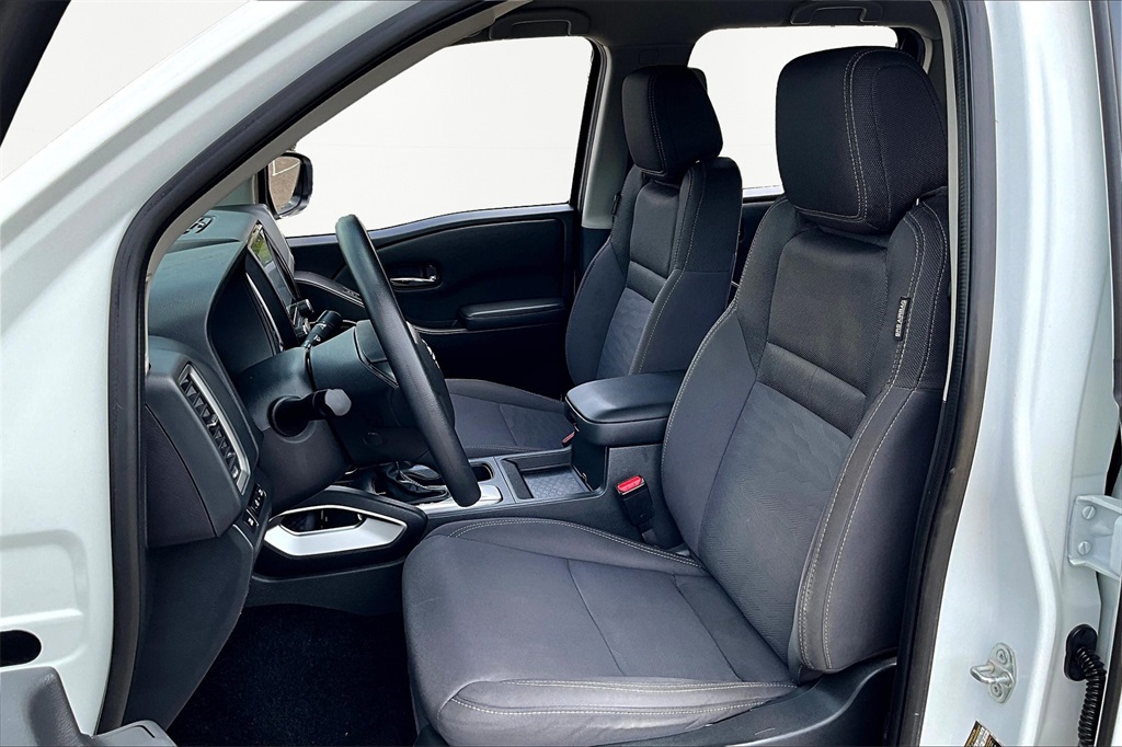 2022 Nissan Frontier SV photo 26